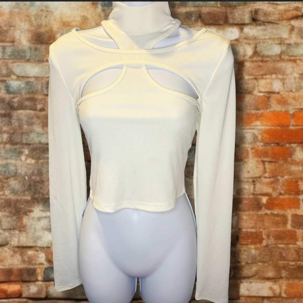NWT edit by nine Sexy Cut-Out Top | Size Mediun